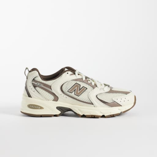 New Balance 740 trainers in beige